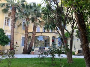 The garden entrance to the chateau